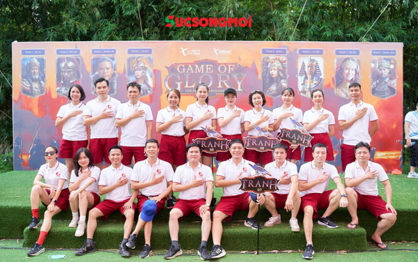dong-phuc-teambuilding-mau-do-4