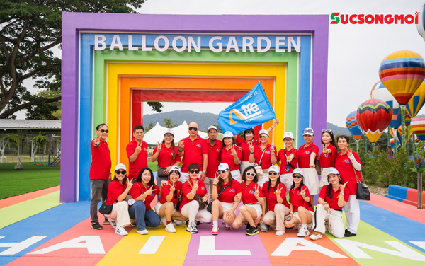 dong-phuc-teambuilding-mau-do-5