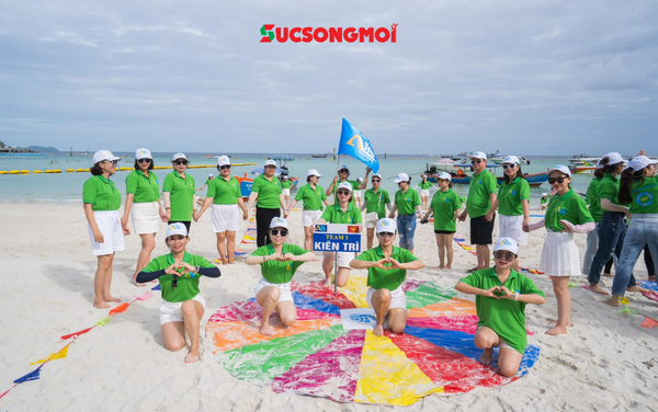 dong-phuc-teambuilding-mau-xanh-la-1